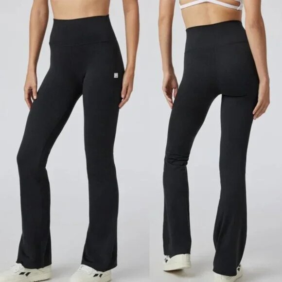 Vuori Women's Halo Slim Flare Leggings in Black Heather Size M NWT - Picture 1 of 4